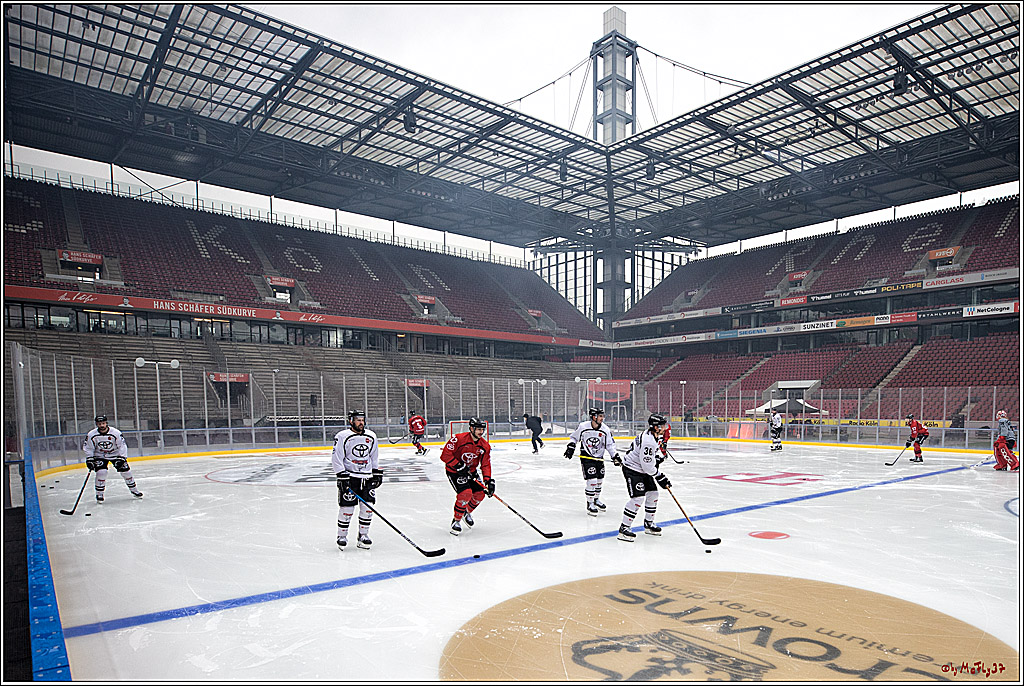 PENNY DEL WINTERGAME;  Kölner Haie Training; Köln, 02.12.2022